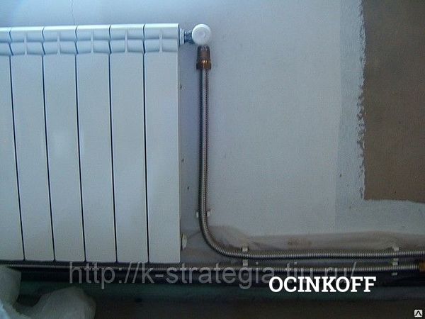 Фото Гофрированная нержавеющая труба для подключения радиаторов отопления