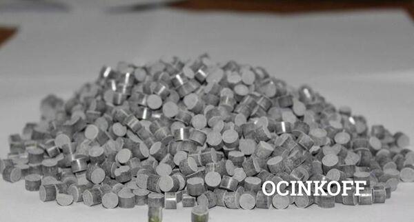 Фото Срочно продаем крупную партию катализатора процесса Клауса — КТК-3 (ТУ 1715-007-12014415-97). Объем: 374,9 тонн. Состояние: На складе, готов к отгрузке. Документы: Полный пакет (Сертификаты, Протоколы испытаний). Цена обсуждается, особенно за весь объем. Особое условие: ГОТОВЫ ПРЕДОСТАВИТЬ ОБРАЗЕЦ ДЛЯ ВАШИХ ИСПЫТАНИЙ. ✅ Значительная экономия: Цена ниже рыночной за счет ликвидации остатка. ✅ Проверенное качество: Катализатор соответствует ТУ, предоставляем все документы. ✅ Вы ничем не рискуете: Можете сначал