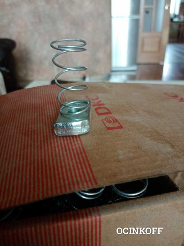 Фото Очень дешево ДКС CM161000 Гайка М10х40, с удлиненной пружиной, для подвешивания профиля, оцинкованная сталь