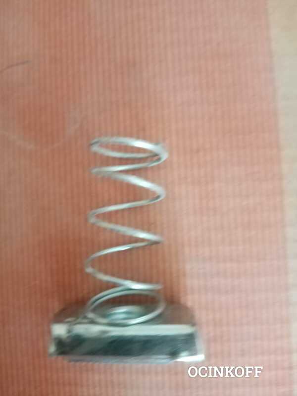 Фото Очень дешево ДКС CM161000 Гайка М10х40, с удлиненной пружиной, для подвешивания профиля, оцинкованная сталь